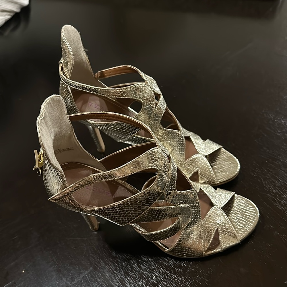 Tesori Gold Snakeskin Heels